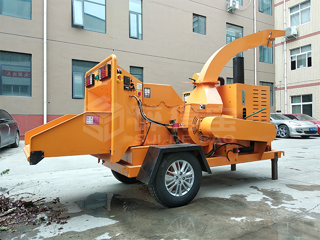 樹枝粉碎機可以把綠色廢物進行